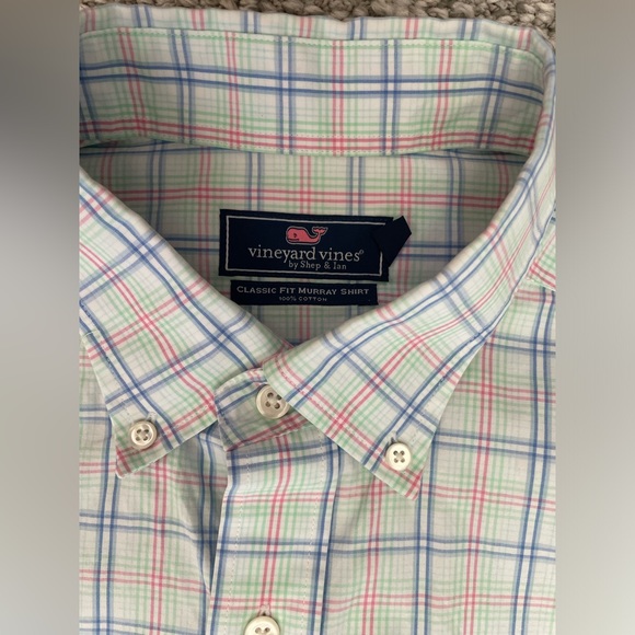 Men’s Vineyard Vines Button-Down Shirt - Picture 2 of 3